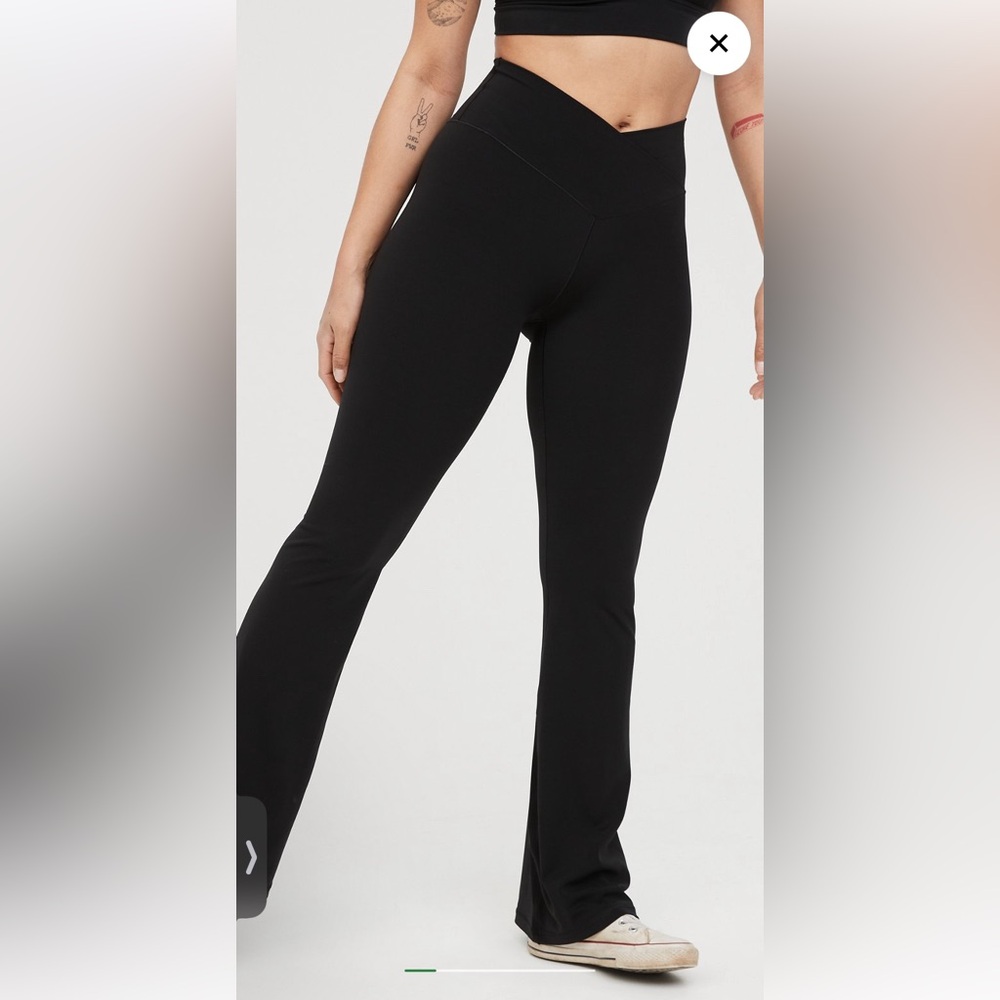 NWT OFFLINE By Aerie Real Me High Wasted Crossover Flare Leggings